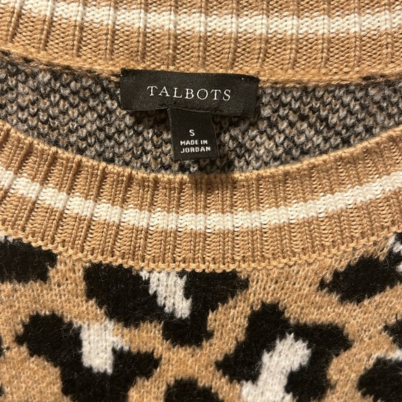 Adorable soft wool leopard Talbots sweater - Picture 2 of 6